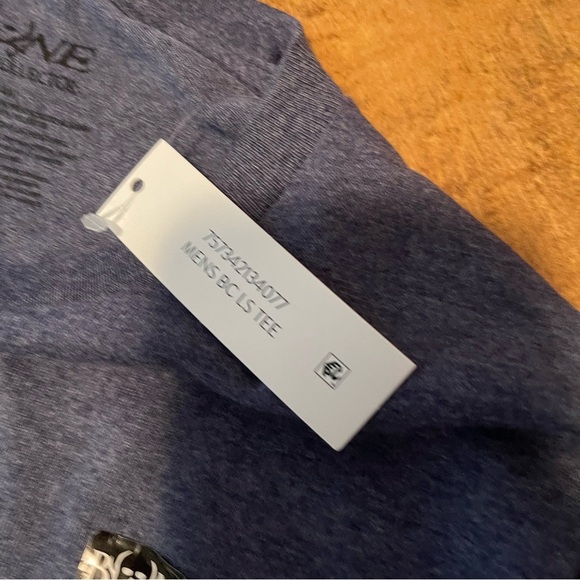 Blue Long Sleeve Tee with Skull Graphic Design - Picture 6 of 9